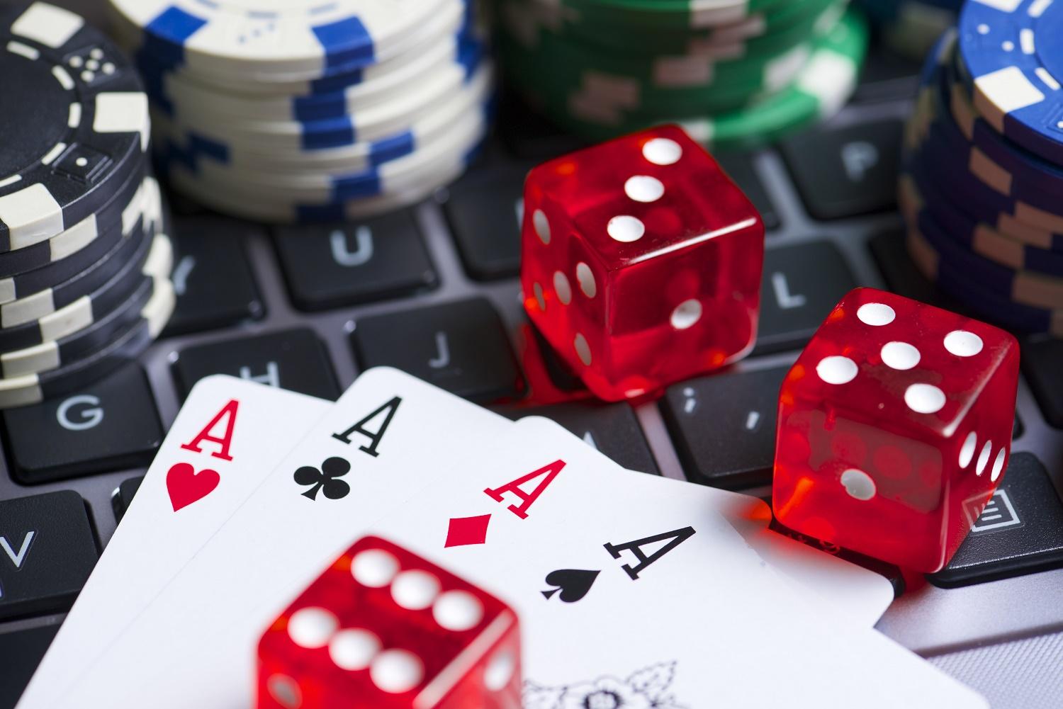 Khám phá game đua xe 24h 2 người miễn phí cực hấp dẫn cùng bạn bè